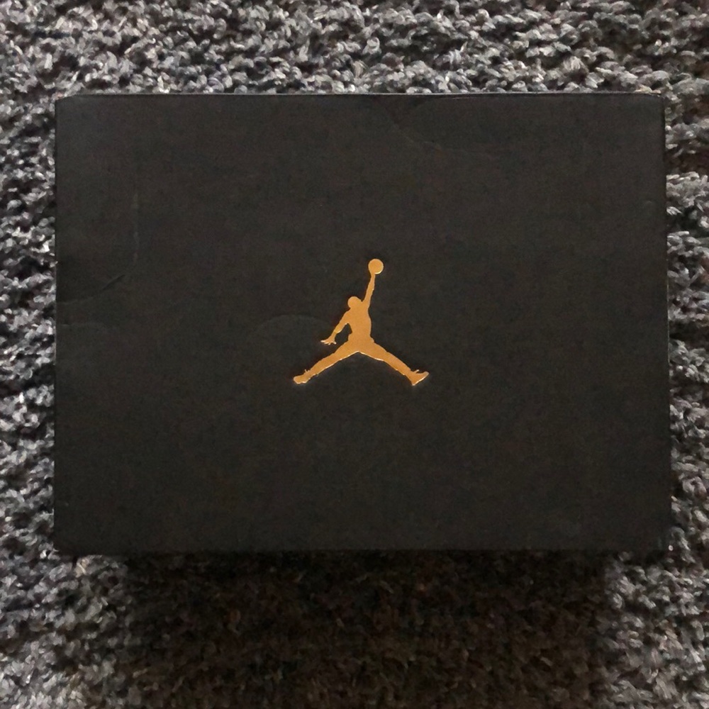 Jordan 11 Youth Retro